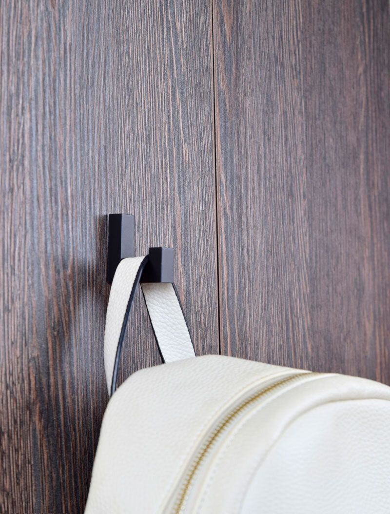 Однорожковый крючок Modus от JET