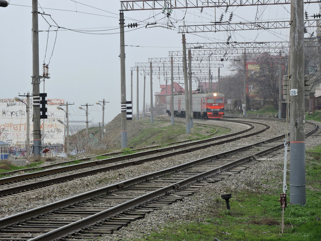 Электричка махачкала дербент. Эд9м дербент махачкала. Вокзал махачкала железная дорога. Электричка кизилюрт хасавюрт. Электричка хасавюрт махачкала.