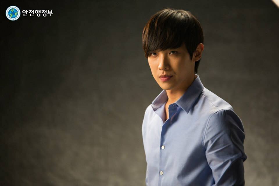 Lee 007. Ли Джун MBLAQ. MBLAQ Lee Joon. Ли Джун мблэк.