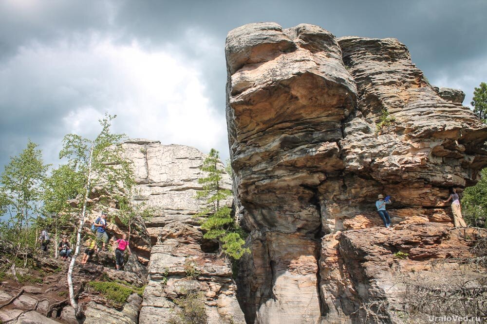 По выходным в Каменном Городе всегда многолюдно