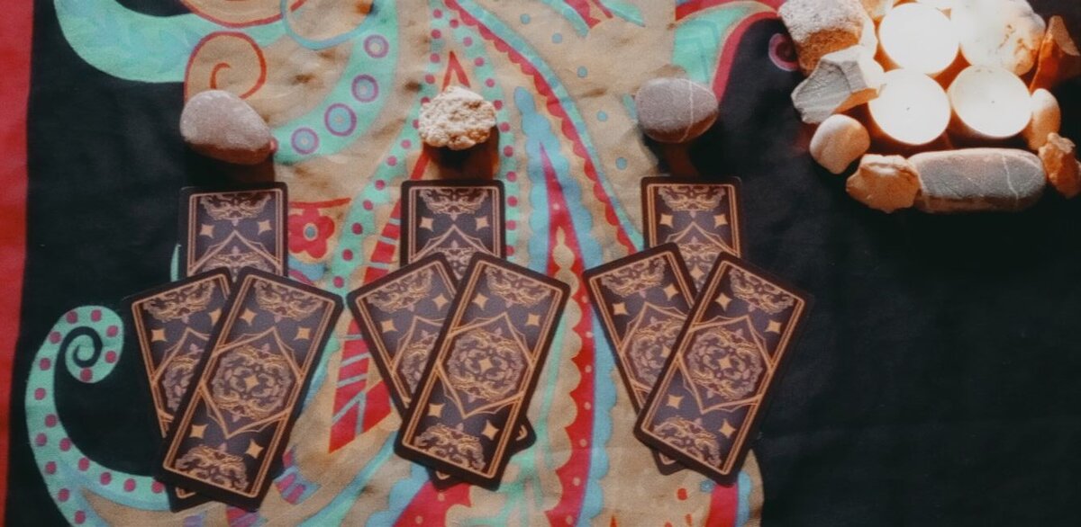 Как и всегда напоминаю, что расклад имеет общий характер и может не резонировать с вами и вашей ситуацией! Спасибо за понимание! ;3