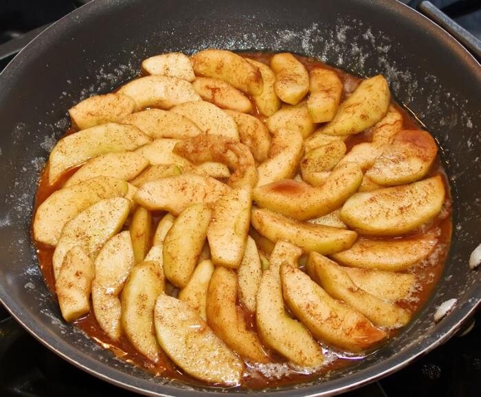 Готовим осенний яблочно-банановый пирог