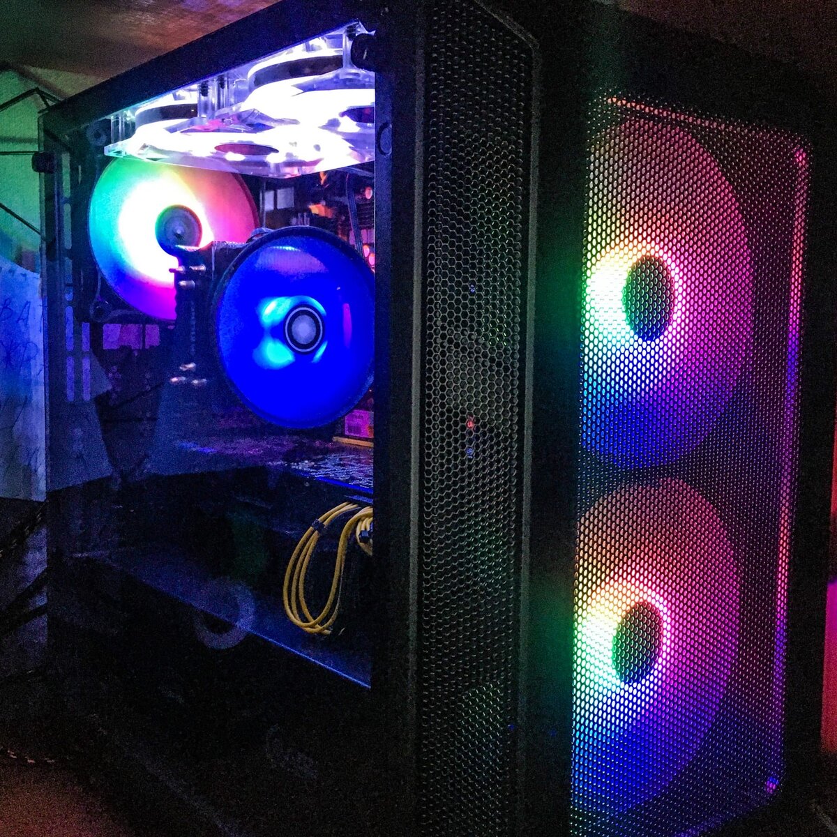 Осталось только веточек положить и можно будет экономить на елке