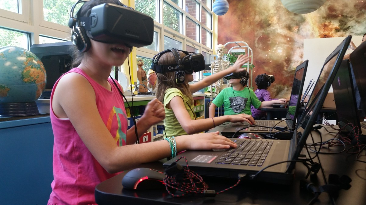 Уроки в виртуальной реальности. Технологии виртуальной реальности в образовании. Виртуальная реальность дети в школе. Уроки виртуальной реальности в школе. Виртуальная школа уроки