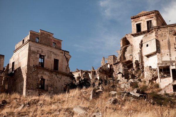 10 locuri abandonate din întreaga lume
