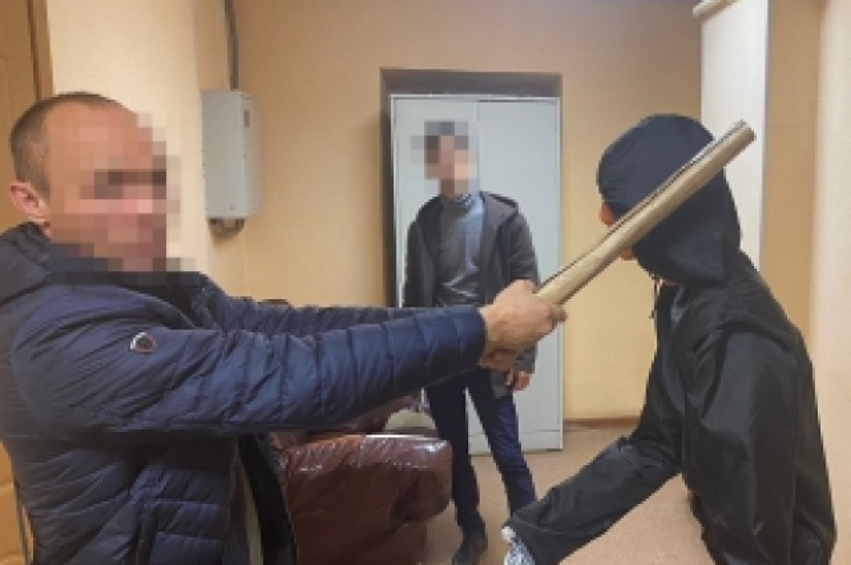    Мужчина убил знакомого ударом трубы по голове на Бору