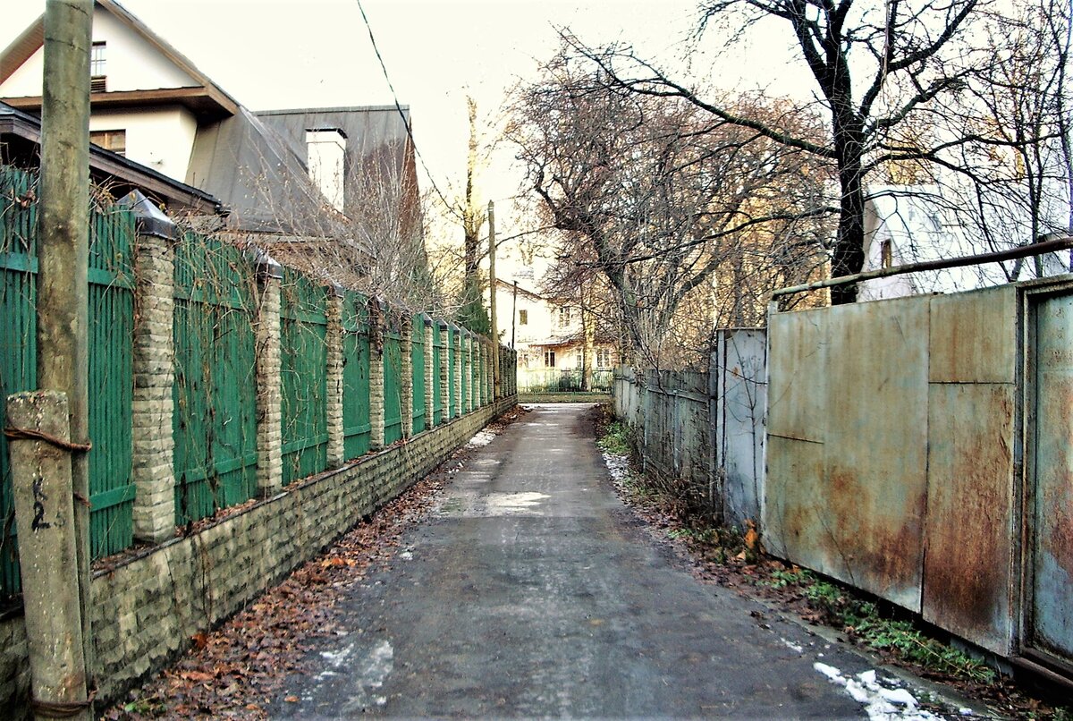 © Andreykor / CC BY-SA 3.0 (Улица Венецианова расположена в Северном административном округе Москвы на территории поселка Сокол)