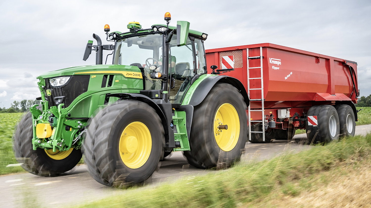 Предложение John Deere 6R 2022 года включает 14 моделей мощностью от 110 до 250 л.с.