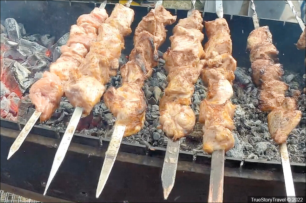 Армения - Сколько стоит мясо на рынке? Сравнил цены с Россией ...