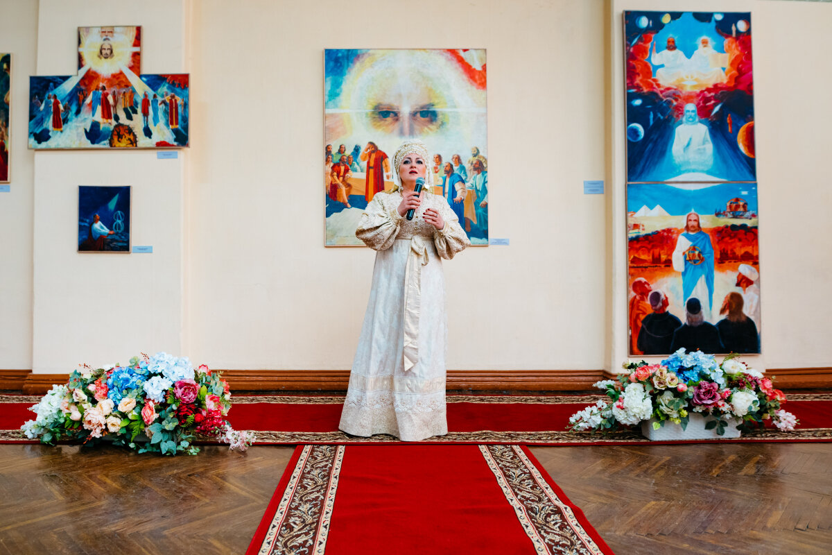 В Центральном офицерском клубе ВКС открылась масштабная выставка картин художника и скульптора Федора Сушкова