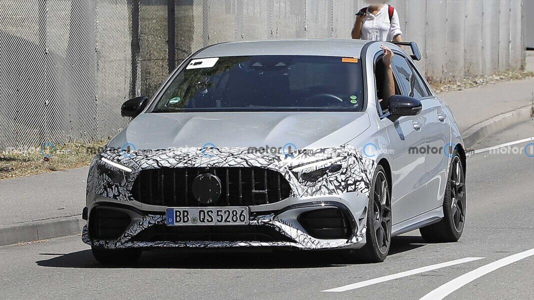 Обновленный Mercedes-AMG A45 2023