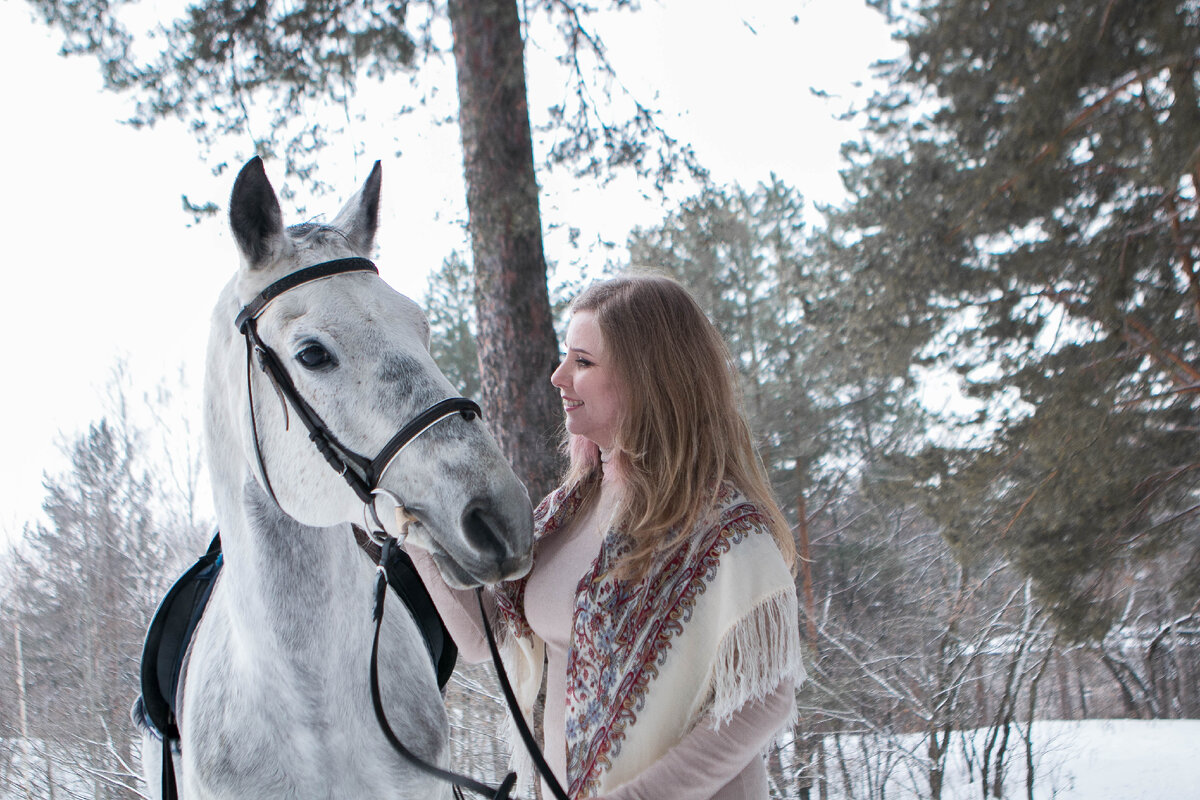 Автор и конь Багги. Автор справа. 