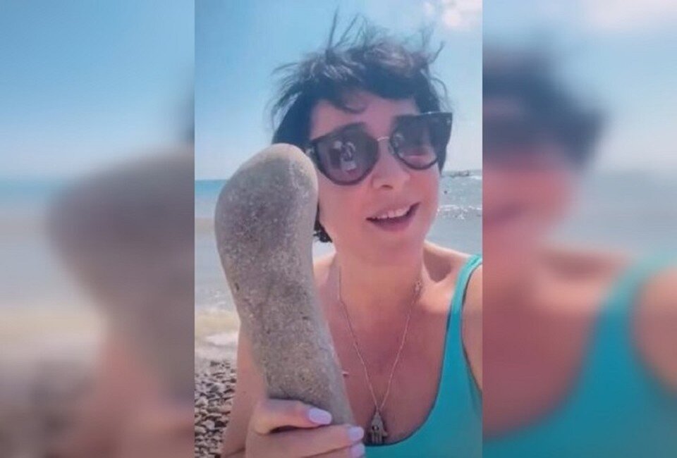     Певица приехала на полуостров, чтобы выступить на фестивале "Таврида.Арт". Фото: страница Лолиты Мелявской в соцсети
