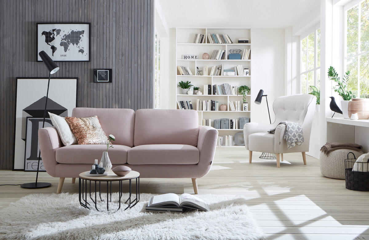 Диван на деревянных ножках MOD Interiors