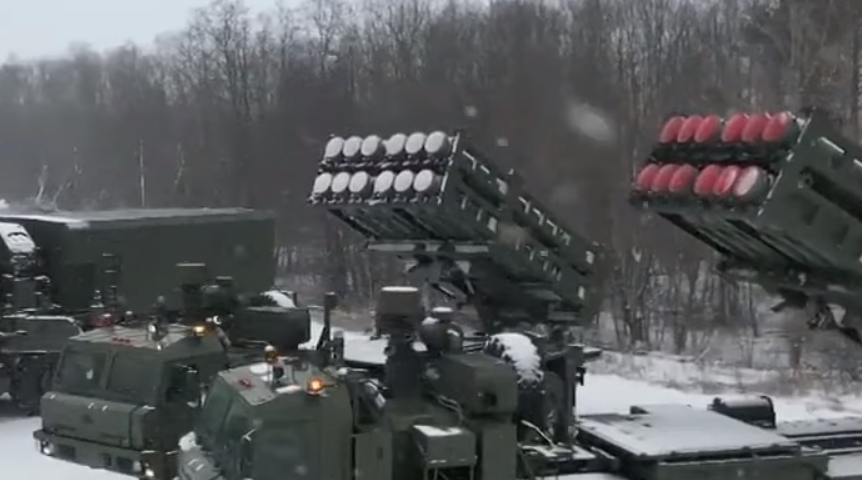 Батарея С-350 "Витязь" на зимних испытаниях. Кадры Министерства Обороны.