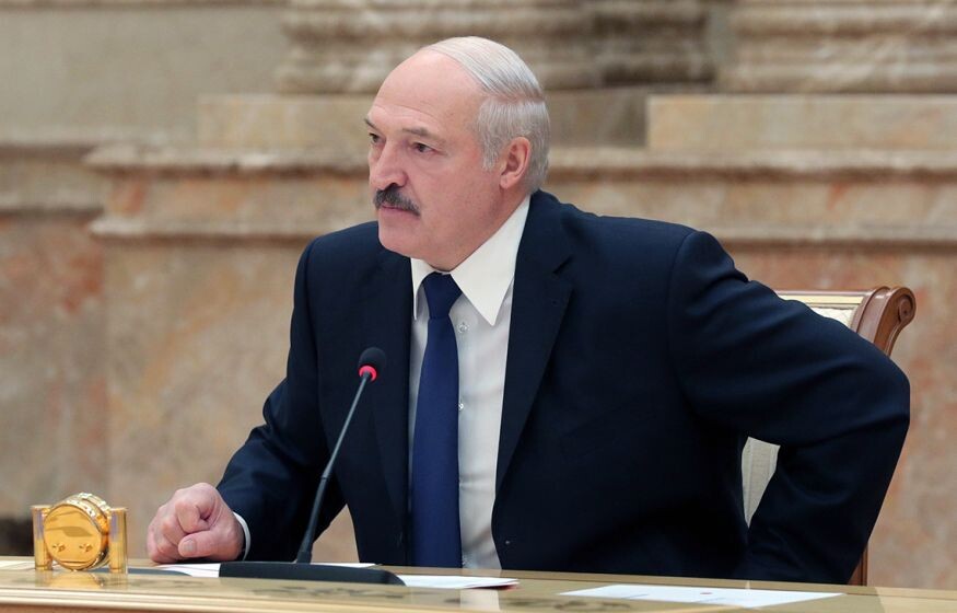    Лукашенко проведет экстренное совещание с военными и силовиками
