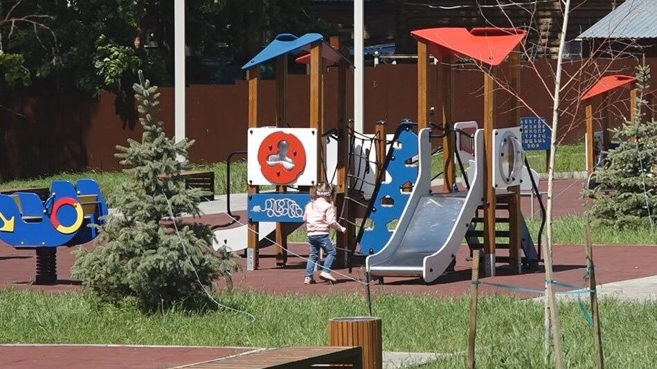     Ростовская область оказалась в середине рейтинга российских регионов по материальному благополучию населения, данные опубликованы РИА Рейтинг.
