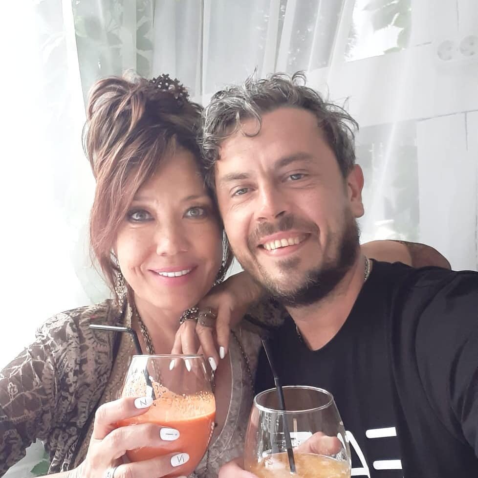    Азиза счастлива рядом с АлессандроСоцсети Азизы