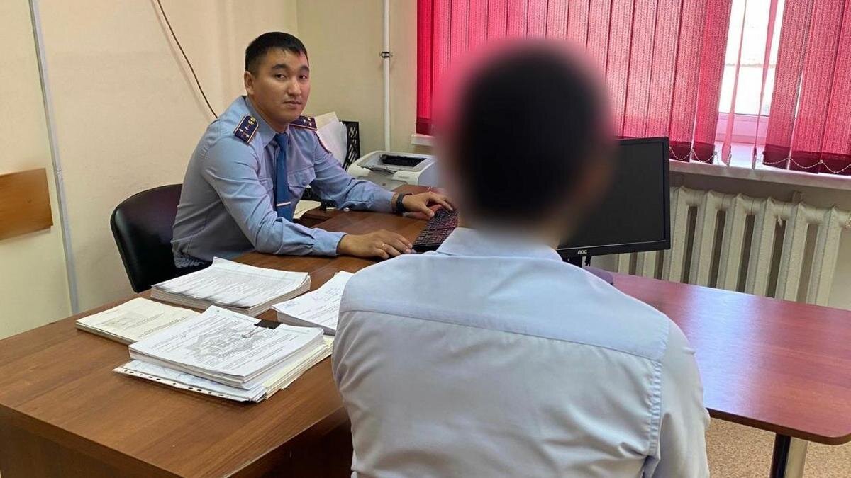    Подозреваемый на допросе в Костанае:t.me/dpkost