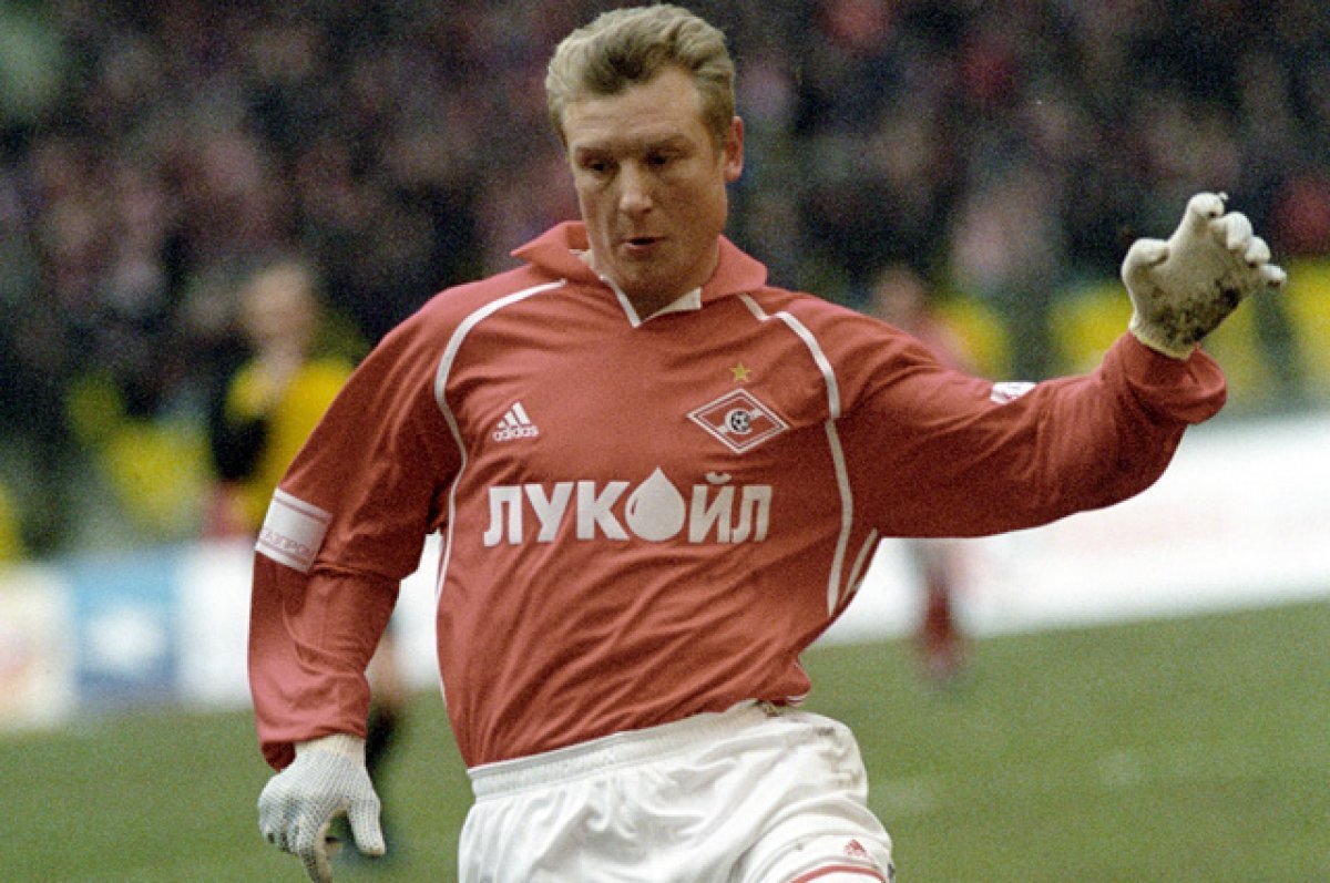    Нападающий «Спартака» Владимир Бесчастных, 2002 г.