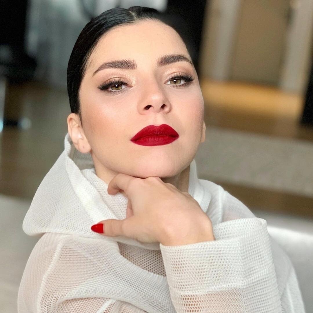 Мерве Болугур