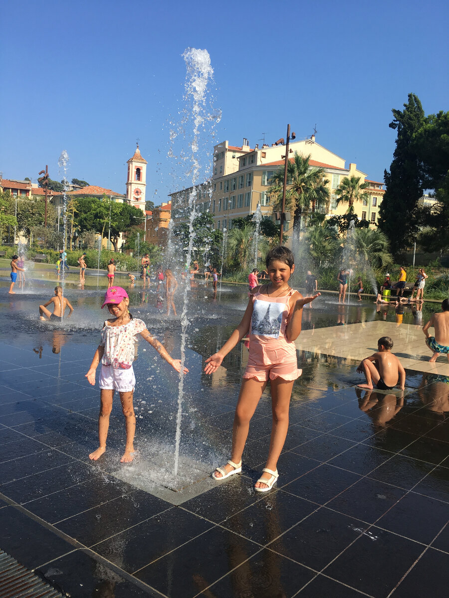 Продолжаем гулять по Ницце.