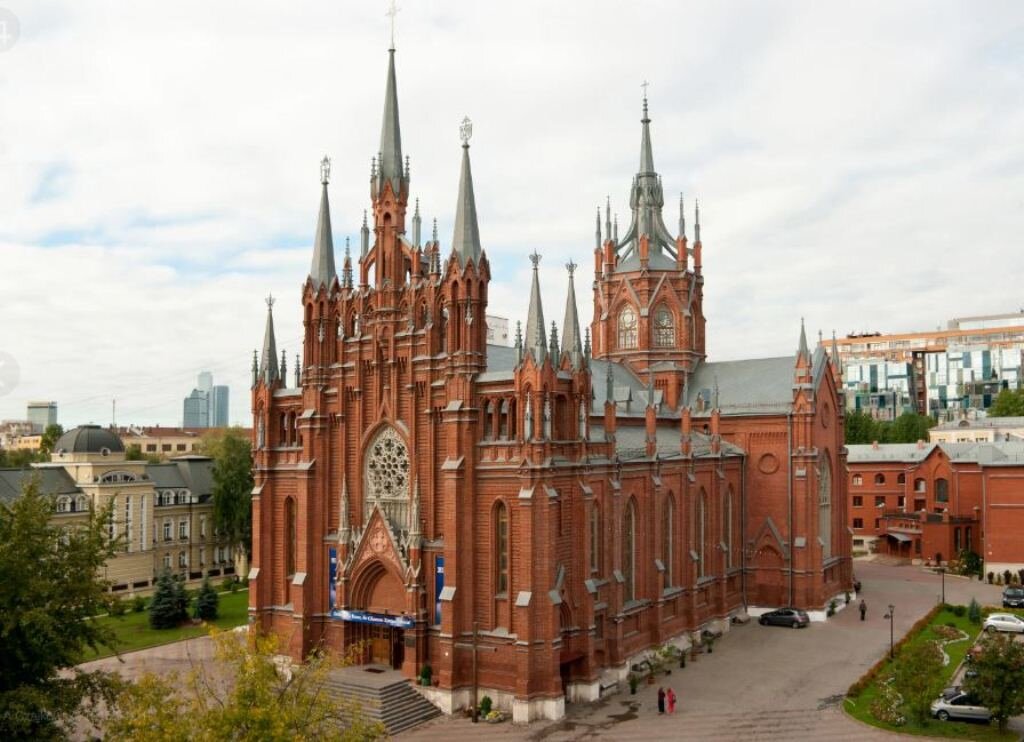 Москва, крупнейший католический собор в России