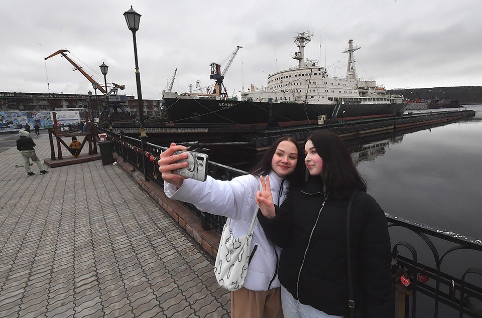     Нацпроекты меняют жизнь северян к лучшему во всех сферах: от работы и отдыха до решения бытовых вопросов. Владимир ВЕЛЕНГУРИН