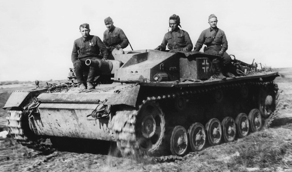 StuG III Ausf.E, захваченная летом 1942 года.