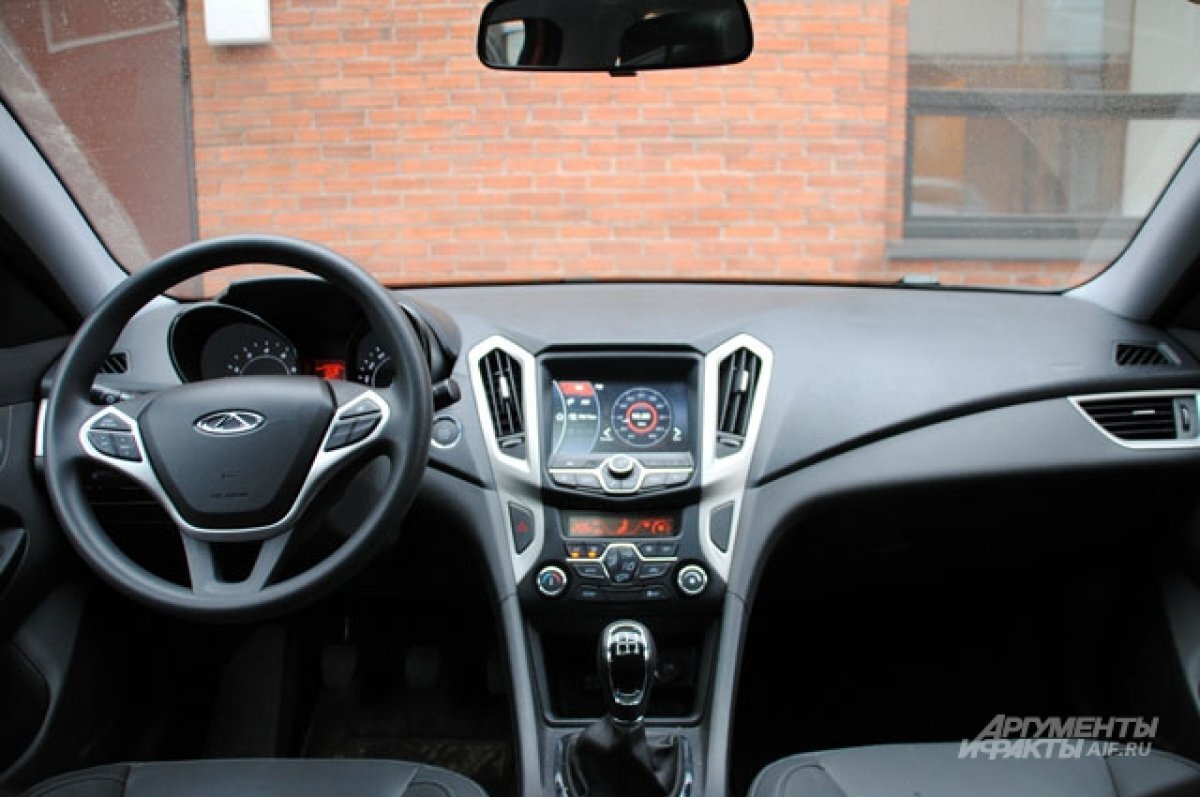    Аналитики сообщили о рекордных темпах открытия китайских автосалонов в РФ