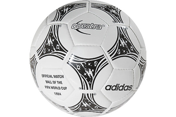 Questra Adidas - официальный мяч ЧМ-1994 по футболу.