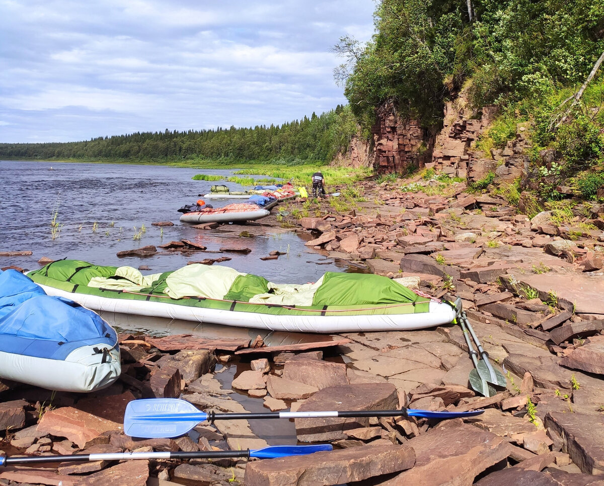 Берег Варзуги ниже села