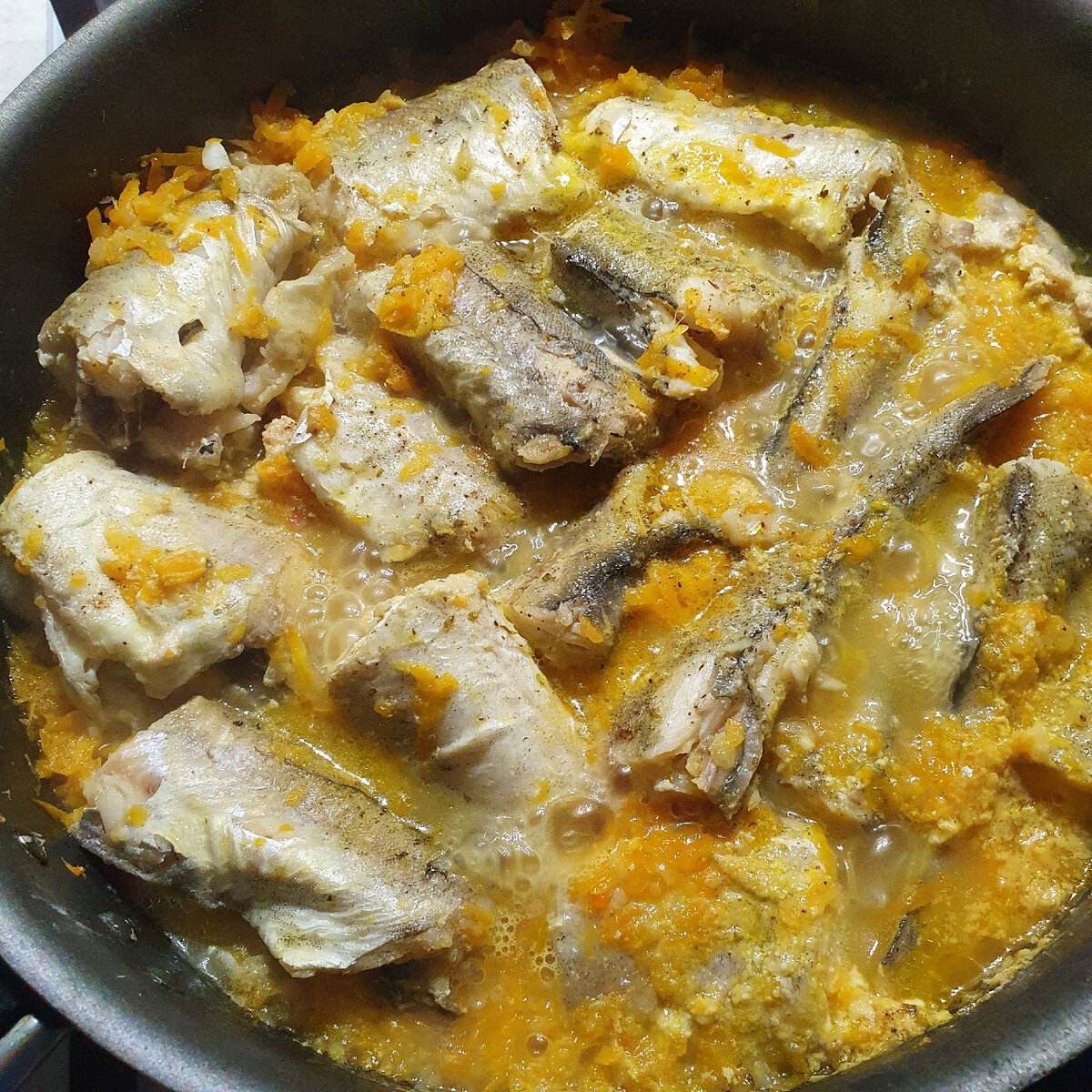 Как приготовить рыбу минтай на сковороде вкусно