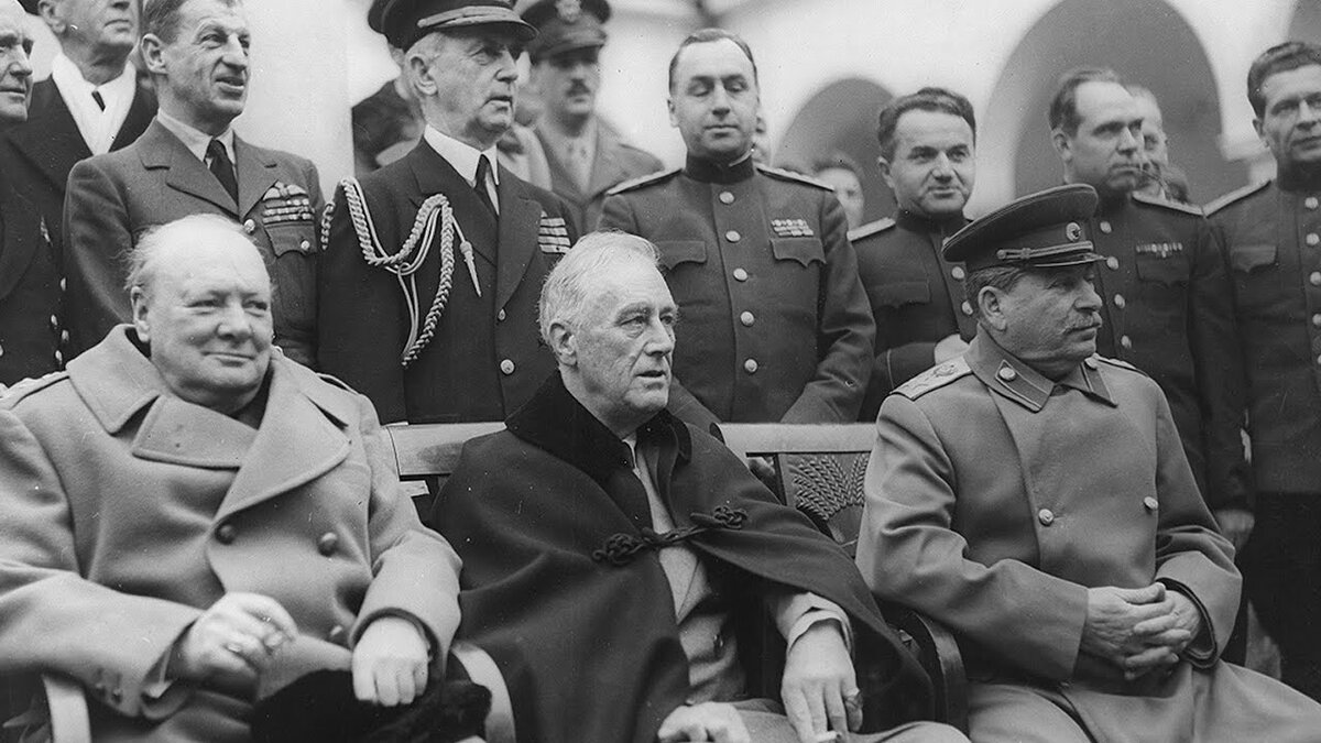 Фото сталина рузвельта и черчилля на тегеранской конференции