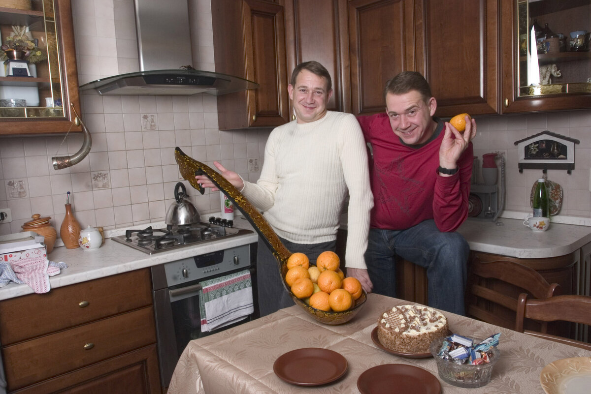    Russian humorists Aleksandr and Valery Ponomarenko. November 22, 2005. Rostov-on-Don. Russia