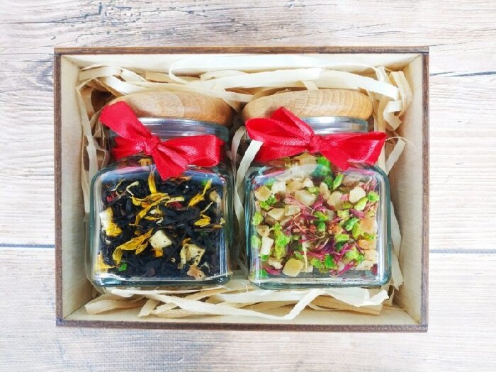 Фото Чай в подарочной коробке. Подарок на Новый год недорого.