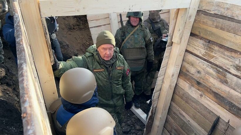    Сергей Собянин на линии обороны в Донбассе © Telegram-канал Сергея Собянина