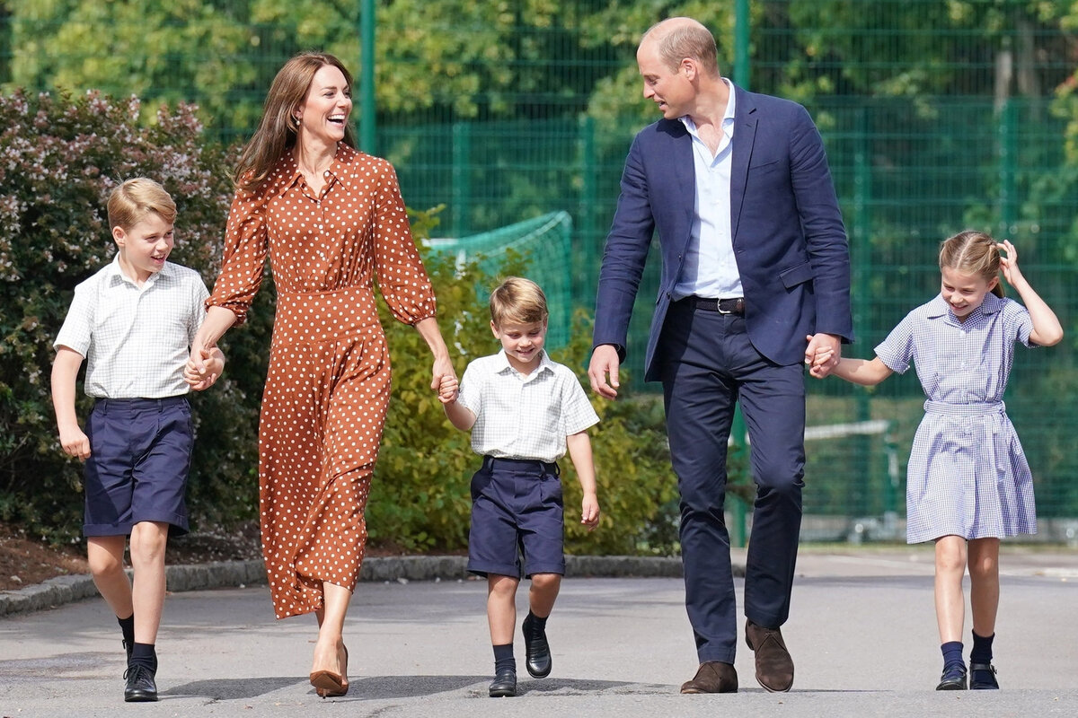     Трогательные моменты: Кейт Миддлтон и принц Уильям воссоединились с детьми после королевского тура