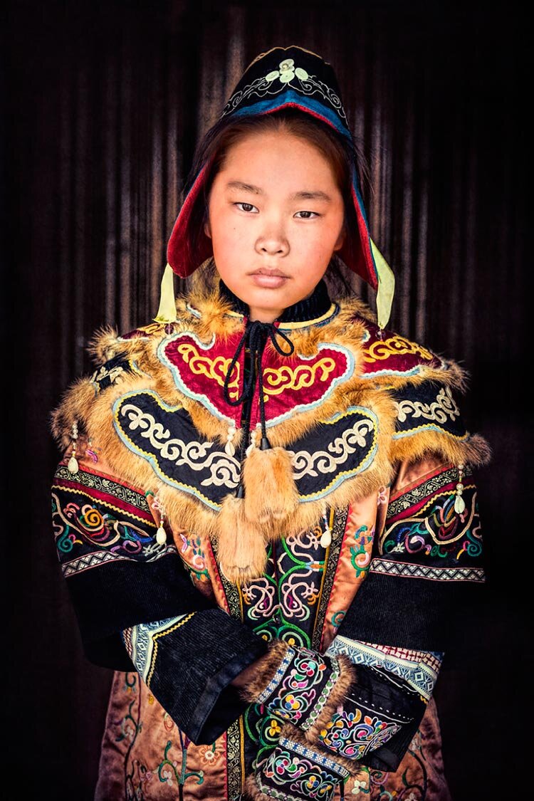 Нанайцы (устаревшее гольды) являются коренным малочисленным народом Дальнего Востока. В мире всего около 16 000 нанайцев.-10