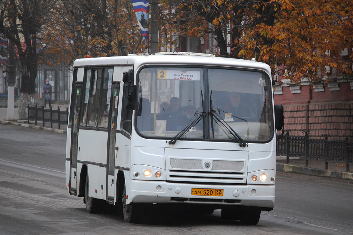 Автобус компании ООО "Пассажиравтотранс" на маршруте в городе Клинцы