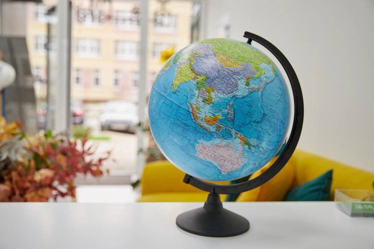 Ваша квартира где-то там!