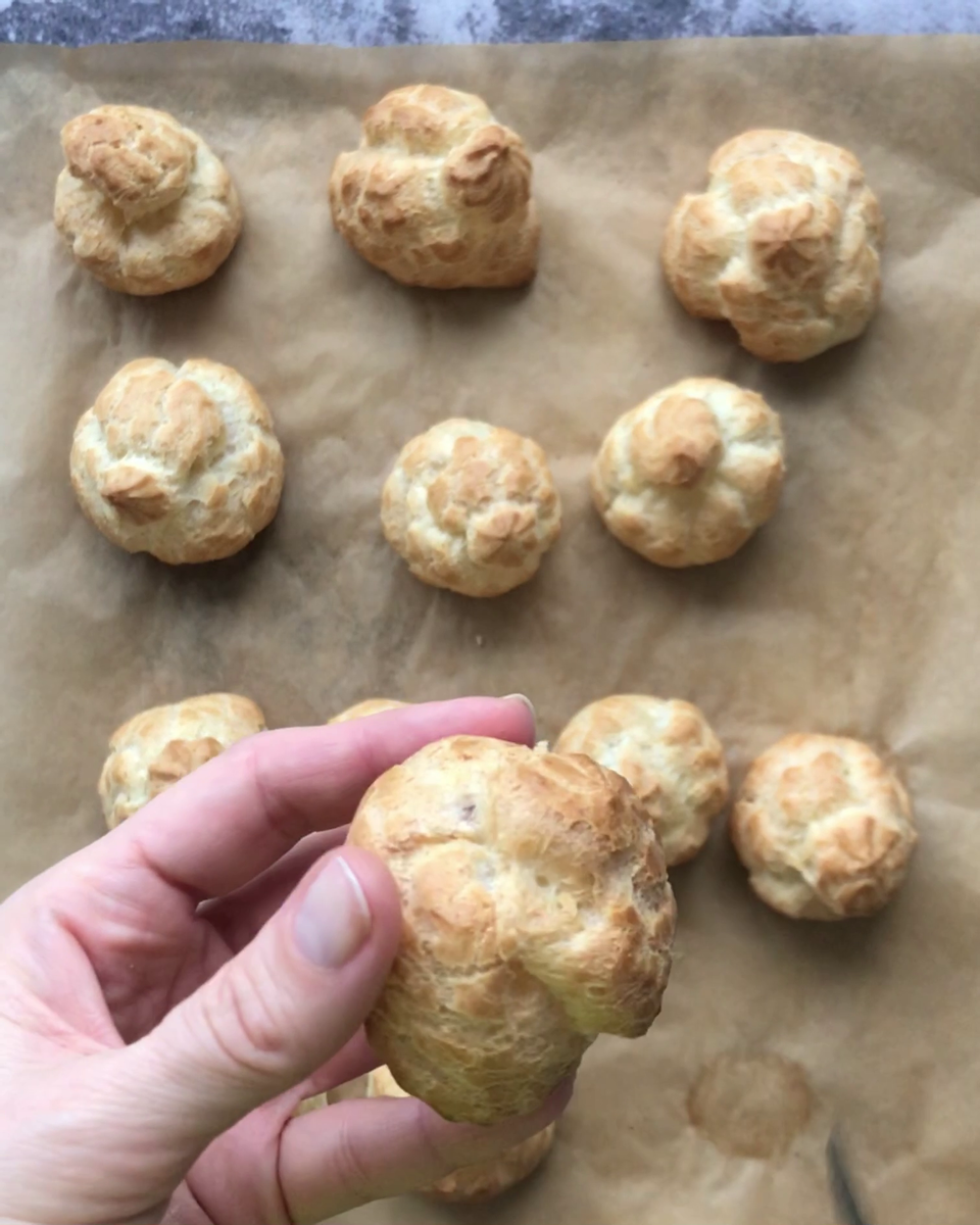 Эклеры закусочные с сырно-грибной начинкой👌 Очень понравится любителям  заварного теста и фуршетных закусок;) | Планета Витаминов | Дзен