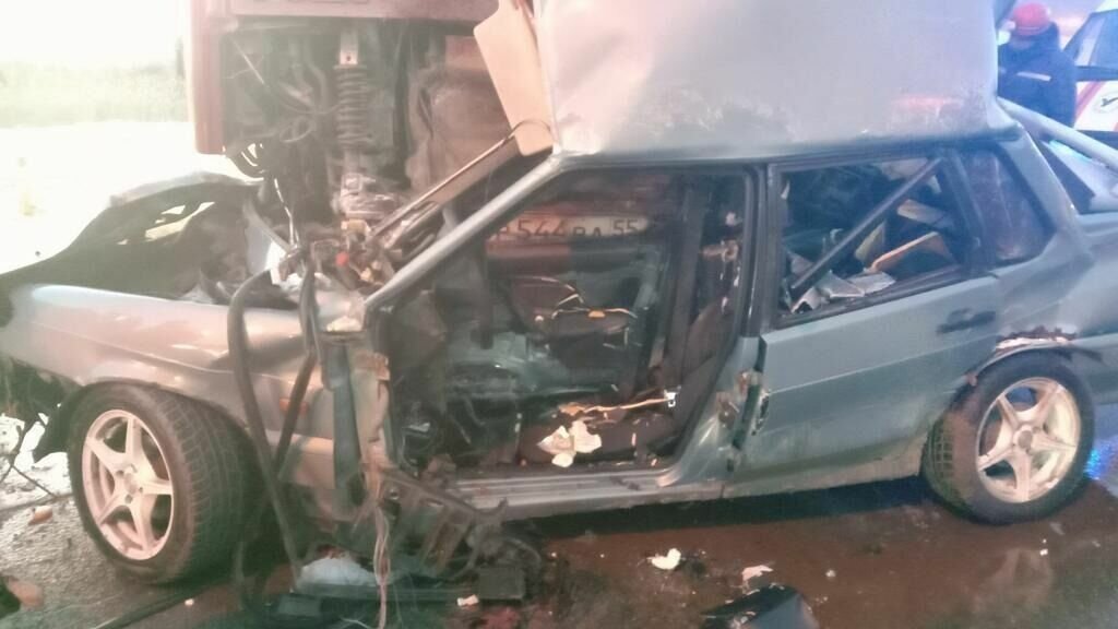     Под Тобольском произошло смертельное ДТП. По данным пресс-службы ГИБДД, здесь столкнулись «Лада» и грузовик «МАН». Всё произошло на 255-м километре трассы Тюмень - Ханты-Мансийск.