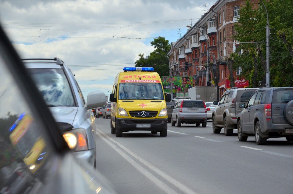     Девочку увезли в больницу с черепно-мозговой травмой. Михаил ФРОЛОВ