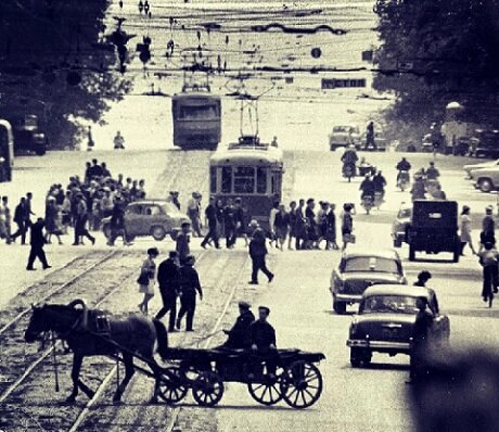 Ворошиловский проспект в Ростове в час пик. 1969 год