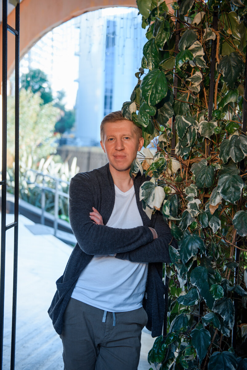 Алексей Милованов - топовый эксперт в области продающих выступлений и вебинаров.