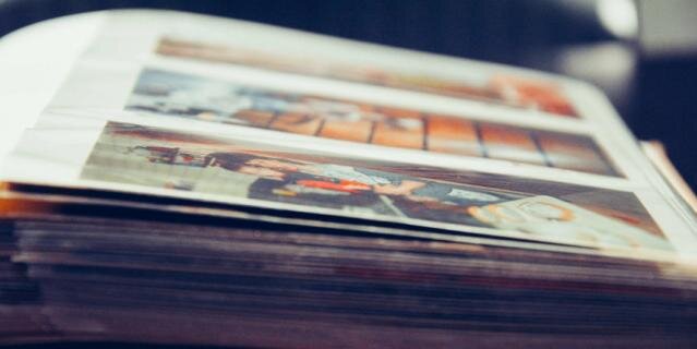    Просмотр семейных фотографий - отличный повод поделиться забавными историями из своего детства.piqsels