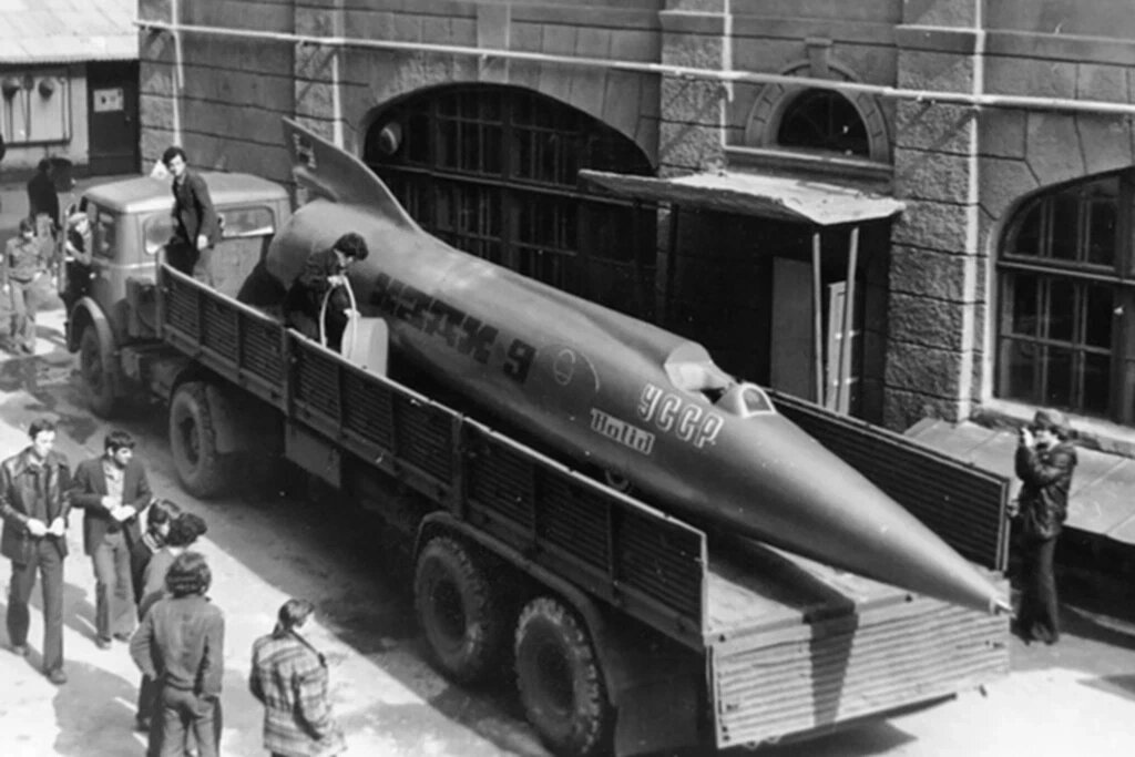 Скоростной автомобиль ХАДИ-9