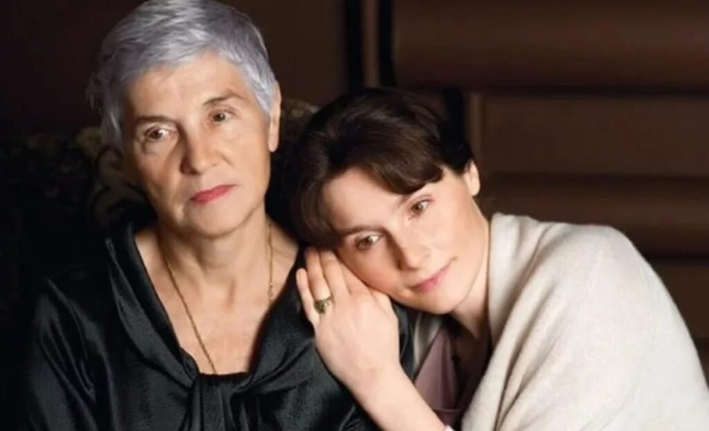    Супруга Ивана Охлобыстина Оксана с мамой 