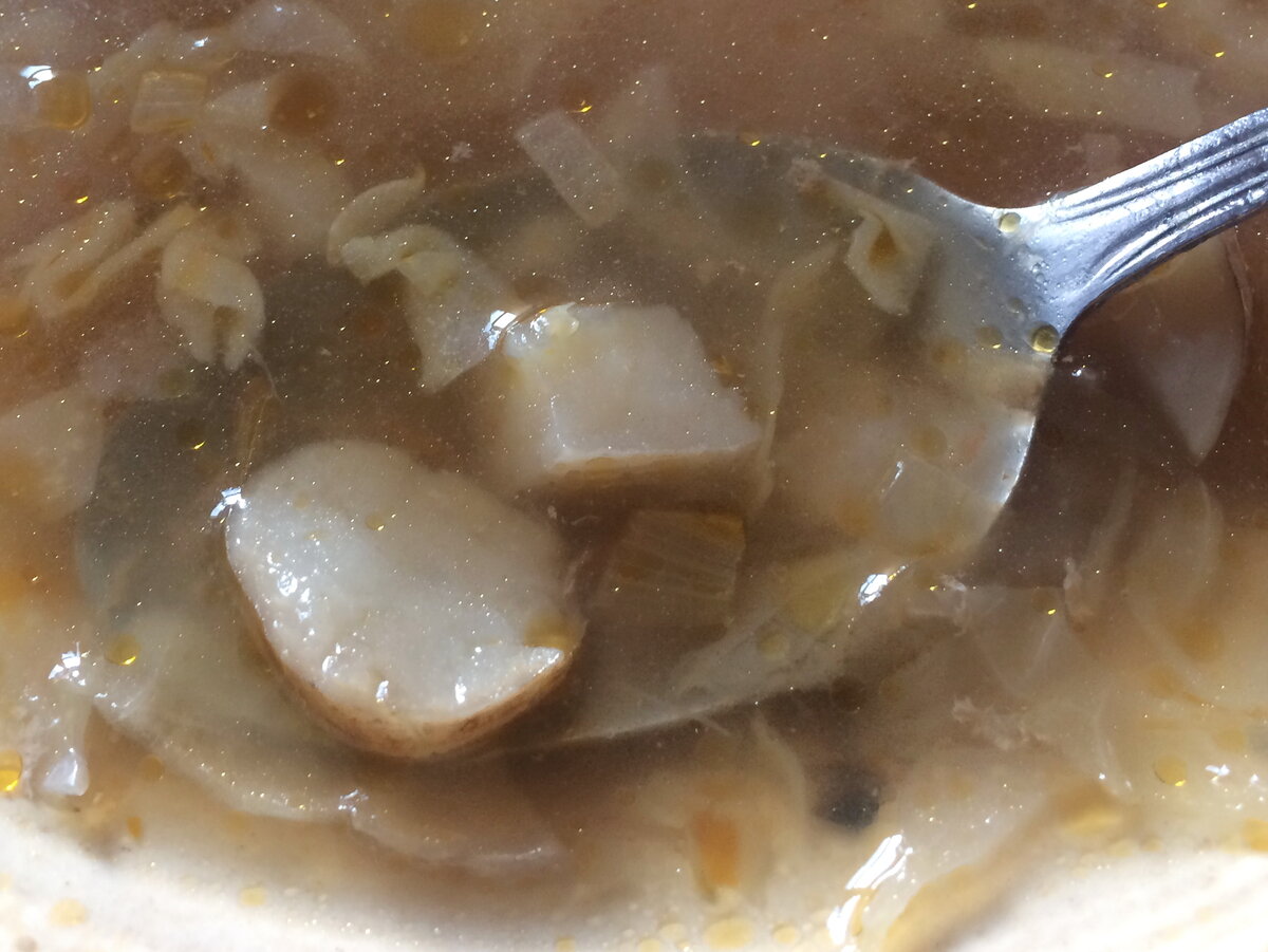 Топинамбур в щах вместо картофеля.